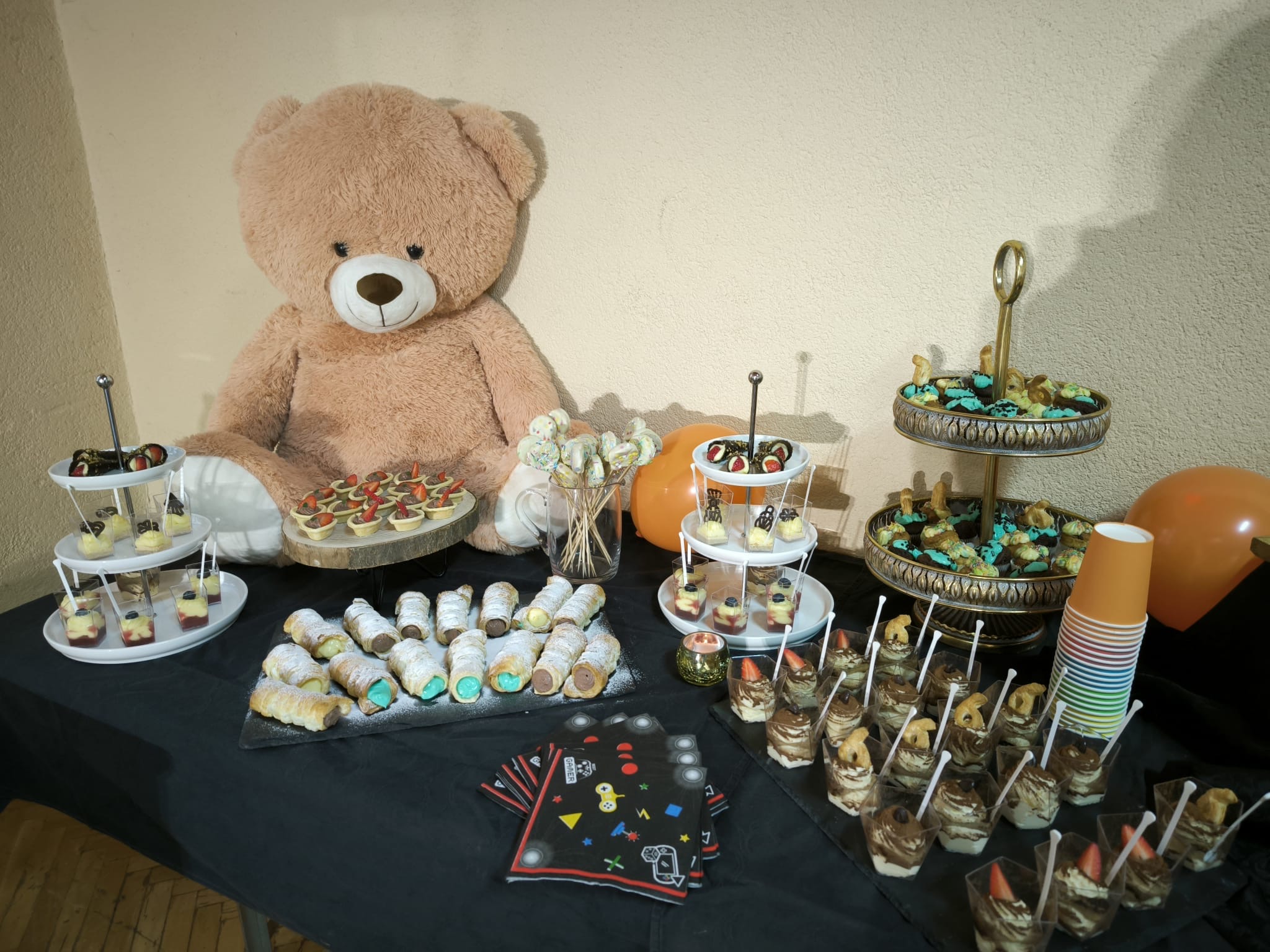 Vejas Restaurant From Outside